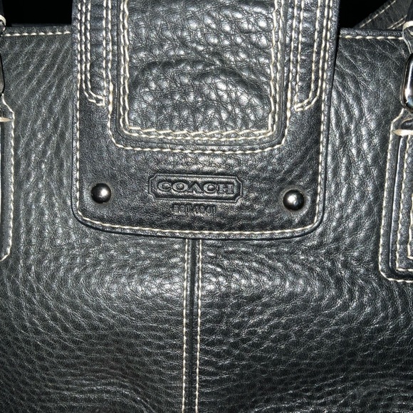 Coach purse - Picture 4 of 5